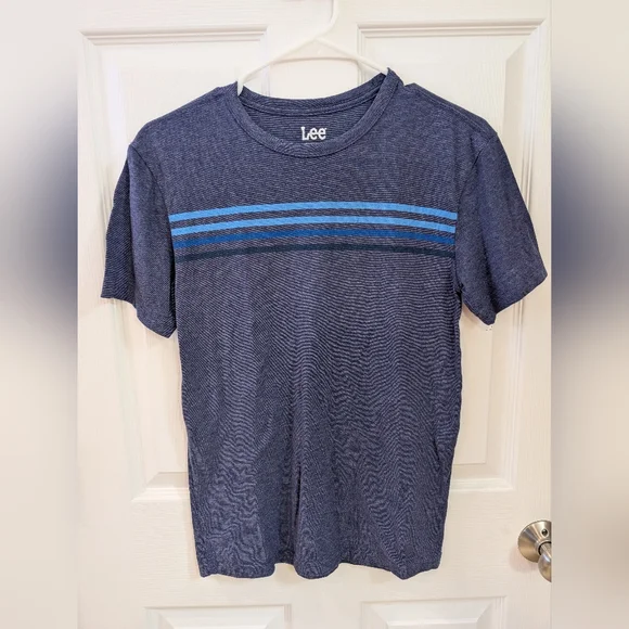 ◆LEE◆ multi stripe t-shirt blue Lee | Shirts | Lee Mens Navy And Blue Striped Tee | Poshmark